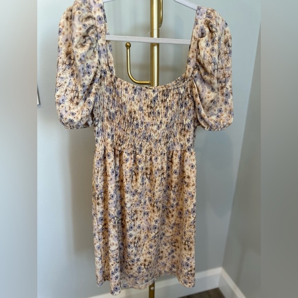 H&M Textured Knit Dress in Cream and Tan with smocking front and back NWT Large - Picture 8 of 8